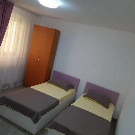 Pensiune Casa Iulia *